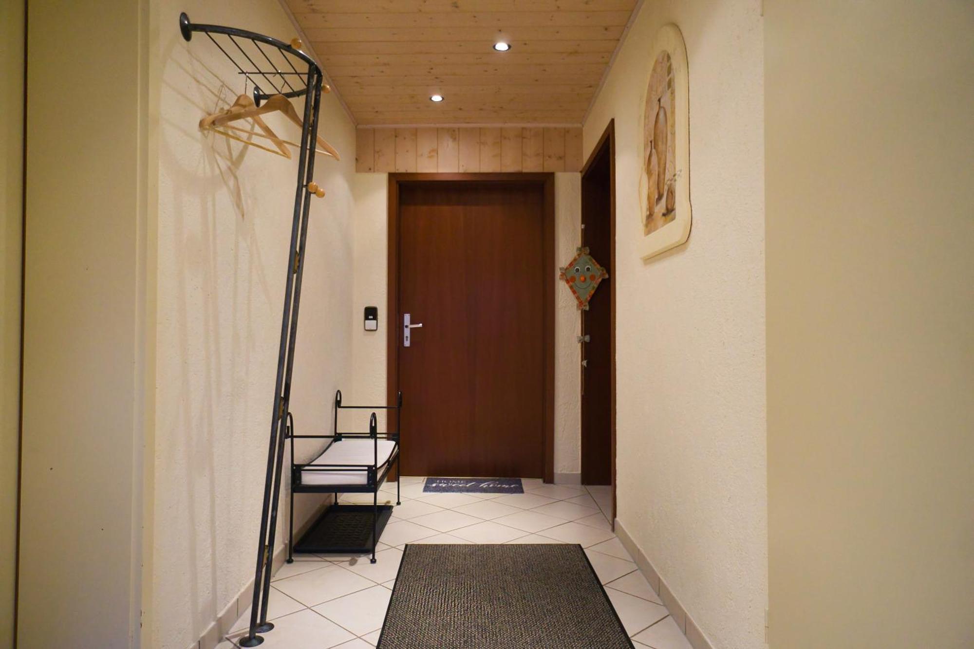 Gemuetliche Wohnung Mit Neckarblick Ебербах Екстериор снимка
