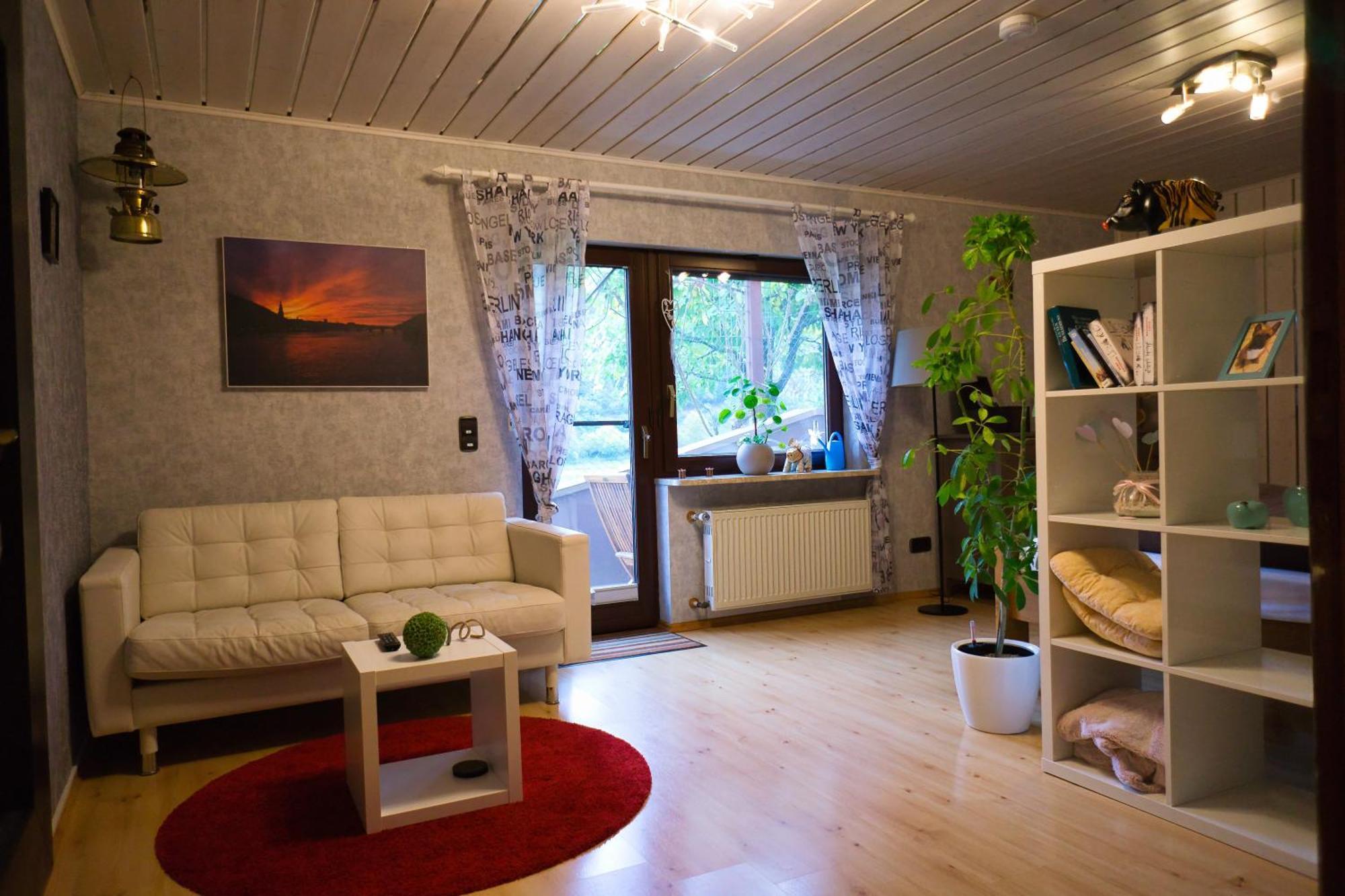Gemuetliche Wohnung Mit Neckarblick Ебербах Екстериор снимка